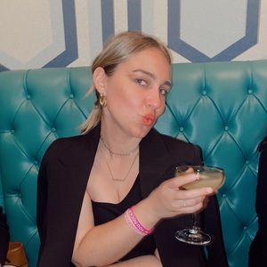 Meet your Posher, Kait